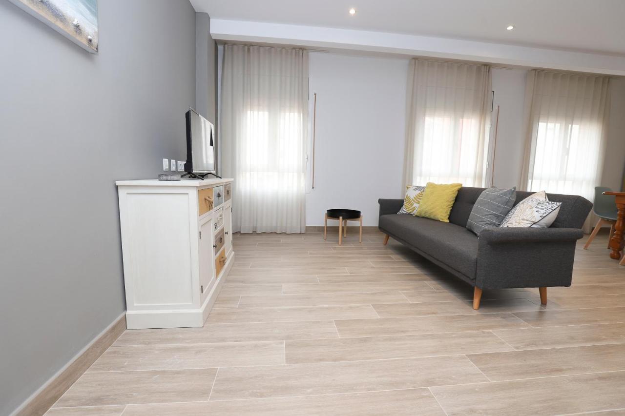 Apartaments Agneta - Ancla カンブリルス エクステリア 写真