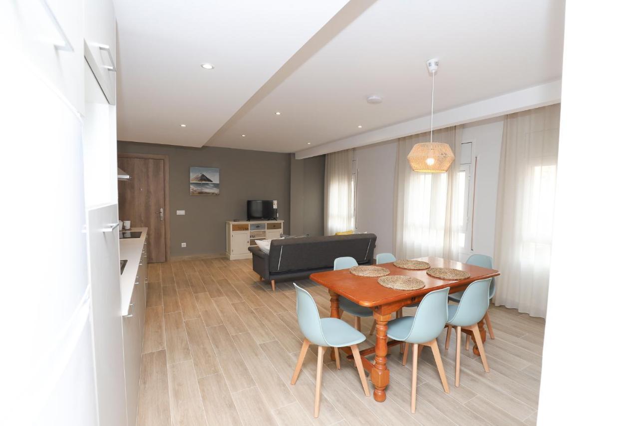 Apartaments Agneta - Ancla カンブリルス エクステリア 写真